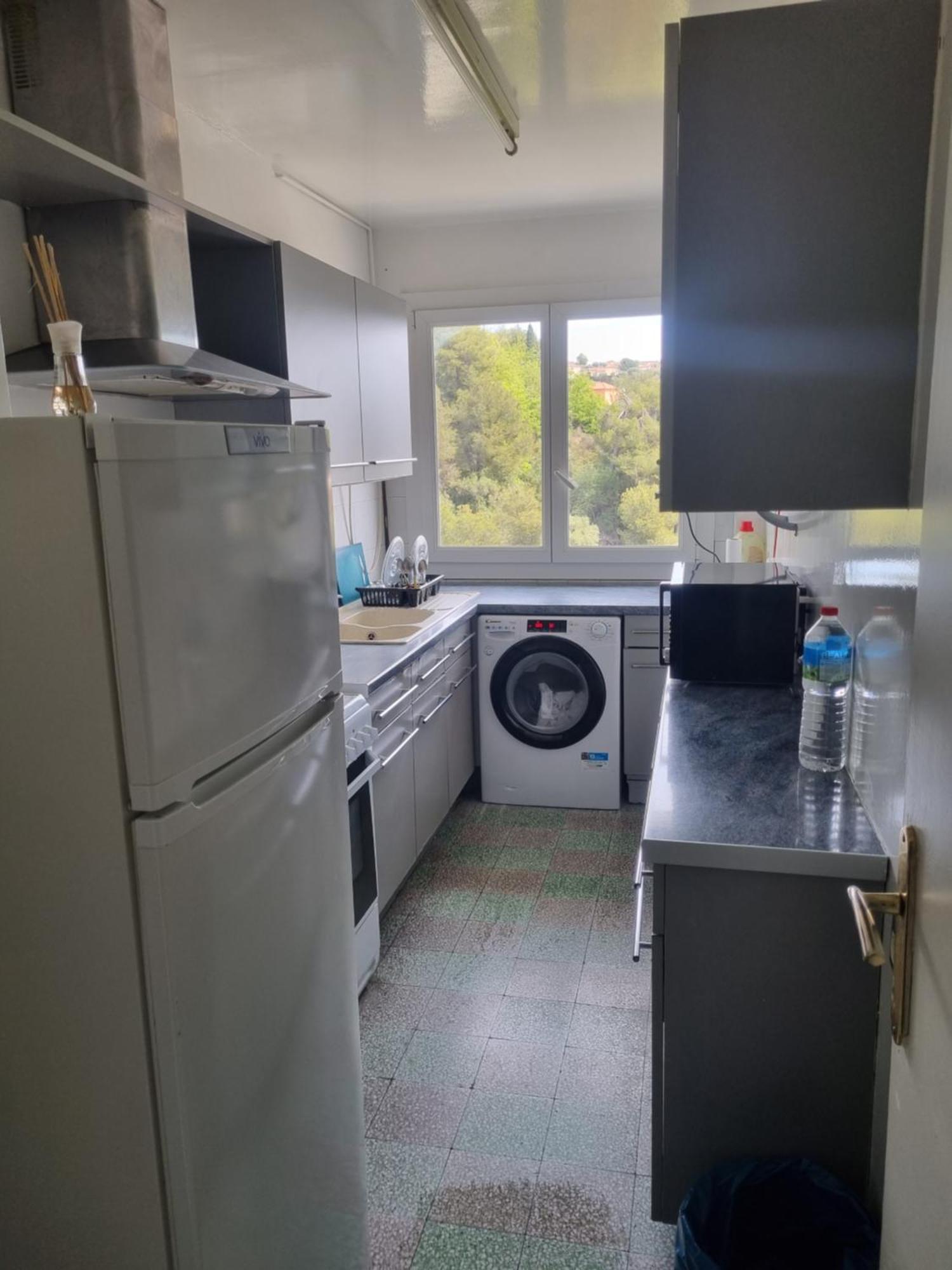 New Cheap Private Room, Kitchen , Overwieuw Sea,Tram On Spot, 12 Minutes From Nice Train Station With Tram , Beach In 17 Min Tram , Chambre Privee Pas Cher, Cuisine Equipee , Tram Sur Place, Apercu Mer, 12 Min De La Gare De Nice Avec Le Tram, 17 Min エクステリア 写真