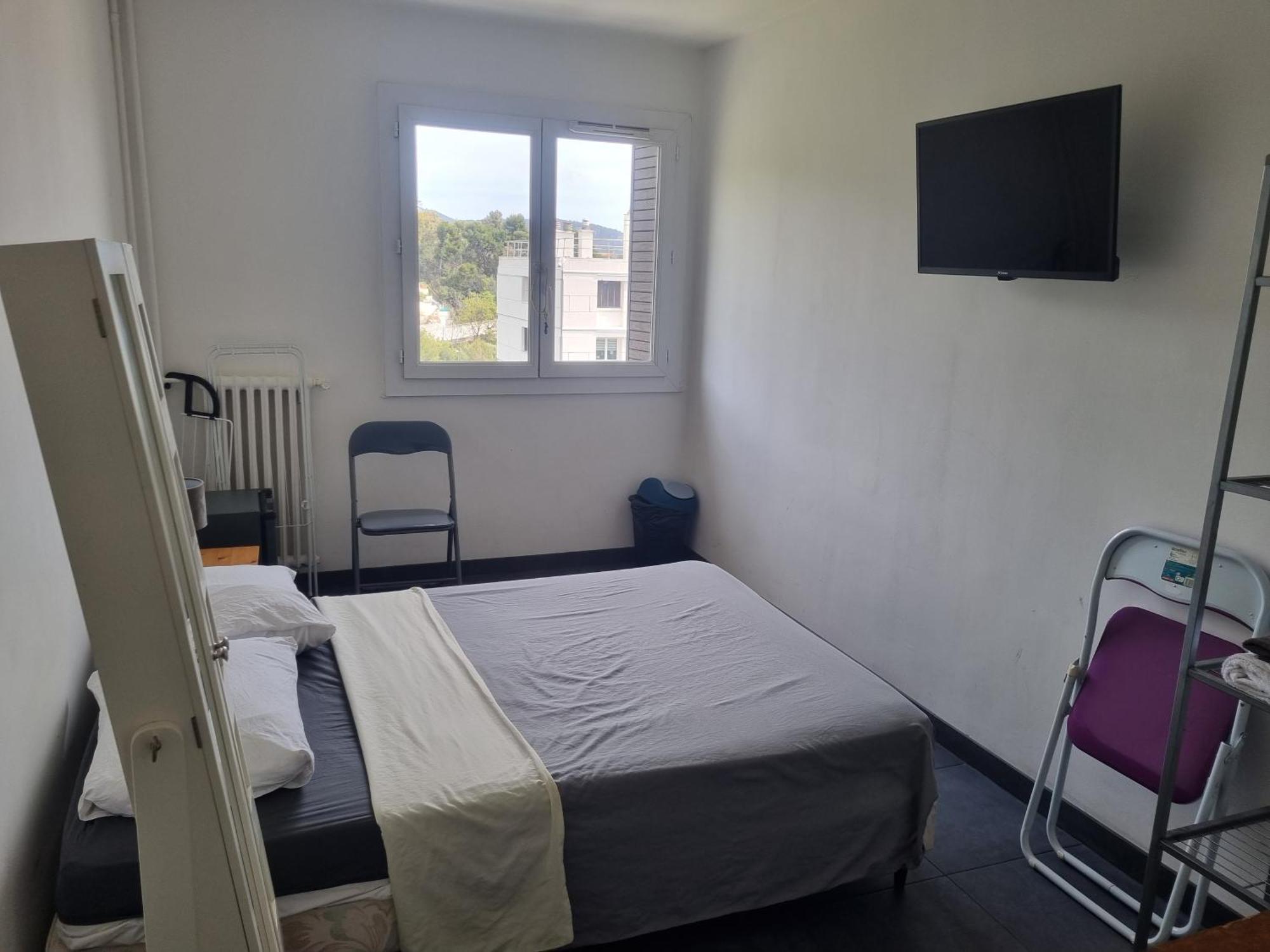New Cheap Private Room, Kitchen , Overwieuw Sea,Tram On Spot, 12 Minutes From Nice Train Station With Tram , Beach In 17 Min Tram , Chambre Privee Pas Cher, Cuisine Equipee , Tram Sur Place, Apercu Mer, 12 Min De La Gare De Nice Avec Le Tram, 17 Min エクステリア 写真