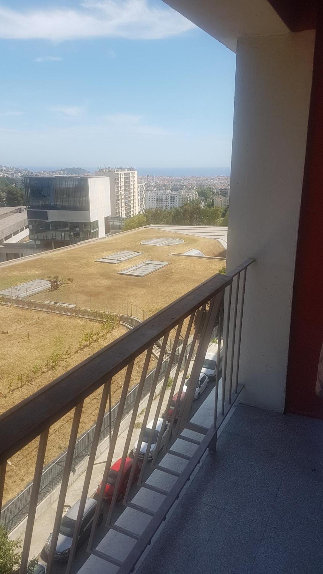 New Cheap Private Room, Kitchen , Overwieuw Sea,Tram On Spot, 12 Minutes From Nice Train Station With Tram , Beach In 17 Min Tram , Chambre Privee Pas Cher, Cuisine Equipee , Tram Sur Place, Apercu Mer, 12 Min De La Gare De Nice Avec Le Tram, 17 Min 部屋 写真
